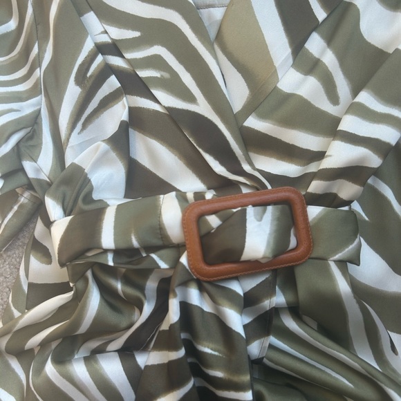 ZARA ANIMAL PRINT SHIRT DRESS- M - Picture 6 of 7